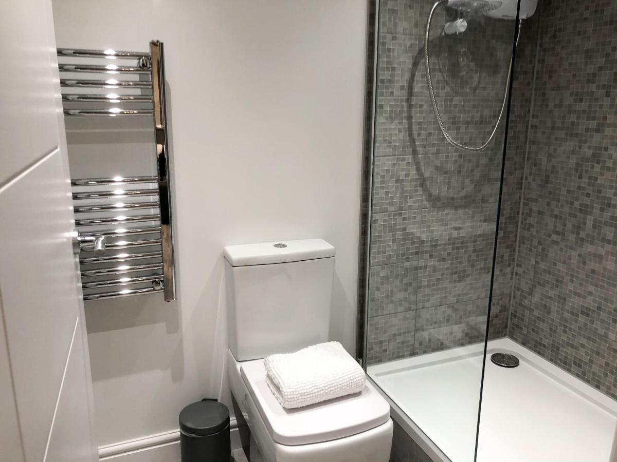 10Min To City - Free Parking - Private Studio - Contractor Friendly Mánchester Exterior foto