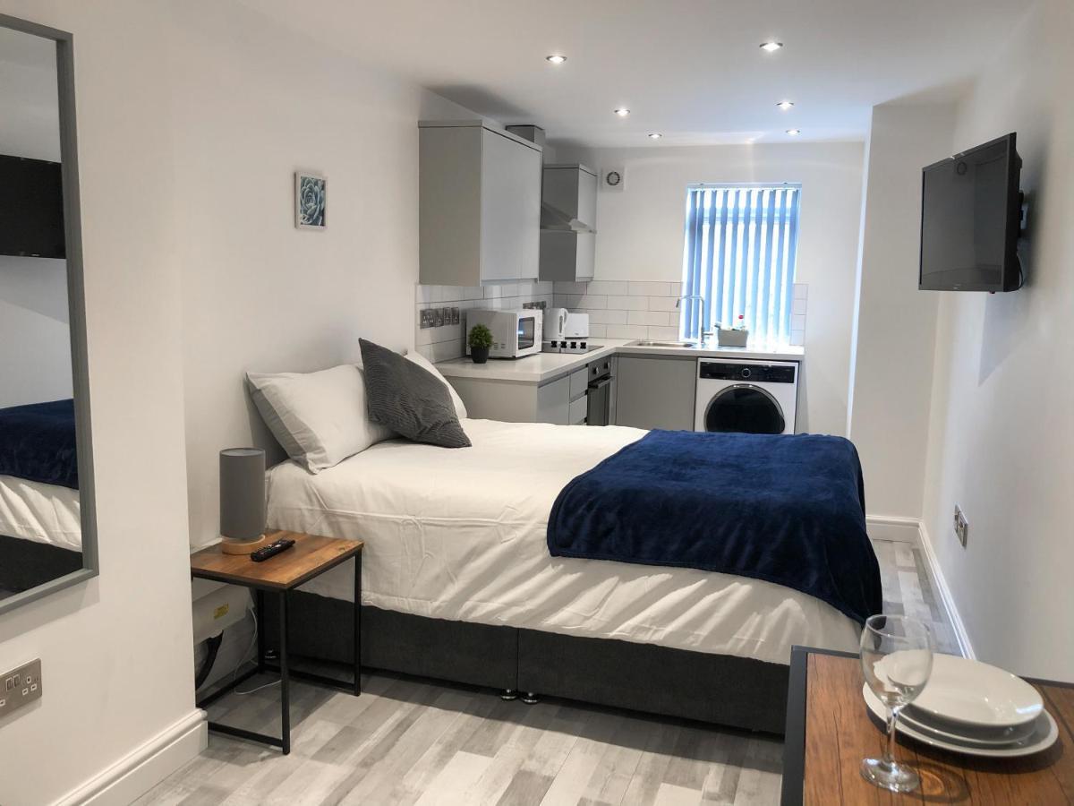 10Min To City - Free Parking - Private Studio - Contractor Friendly Mánchester Exterior foto