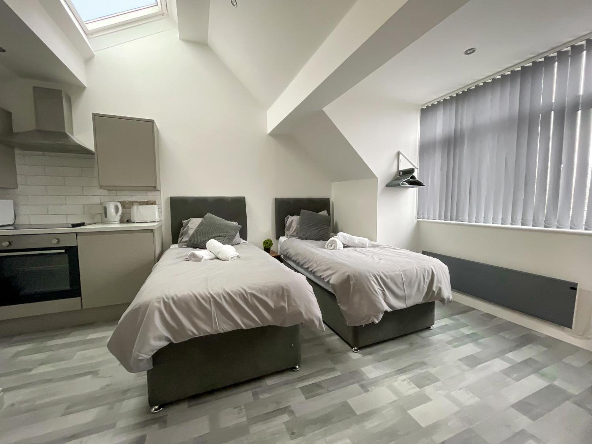 10Min To City - Free Parking - Private Studio - Contractor Friendly Mánchester Exterior foto